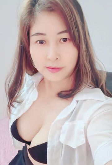 大奶小婷 — #KL自由身 自由身
