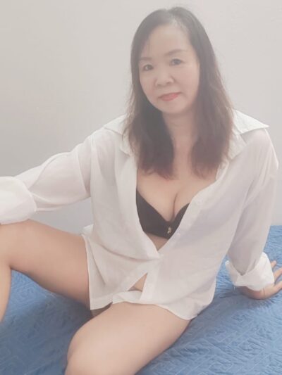 KL 百合 — #KL自由身 自由身