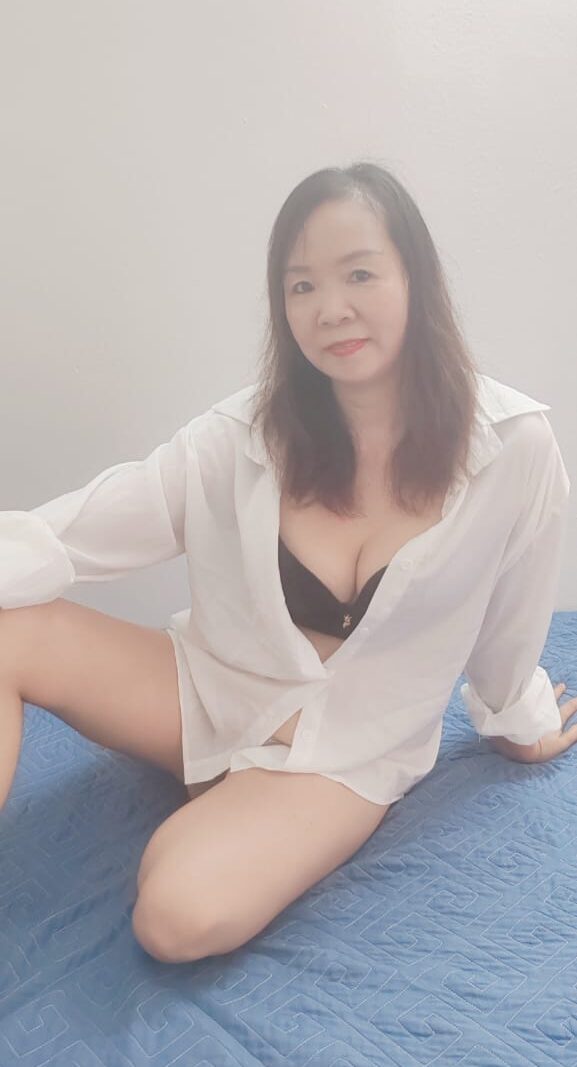 KL 百合 — #KL自由身 自由身