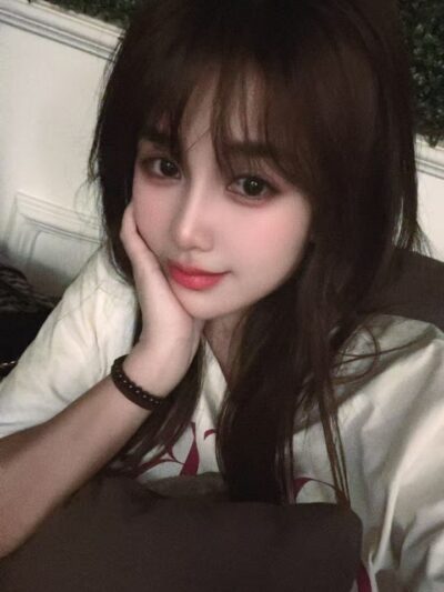 小琴 — #JB自由身 自由身