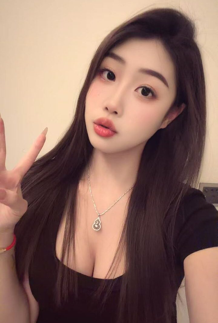 淫荡小女孩00年 — #JB自由身 自由身