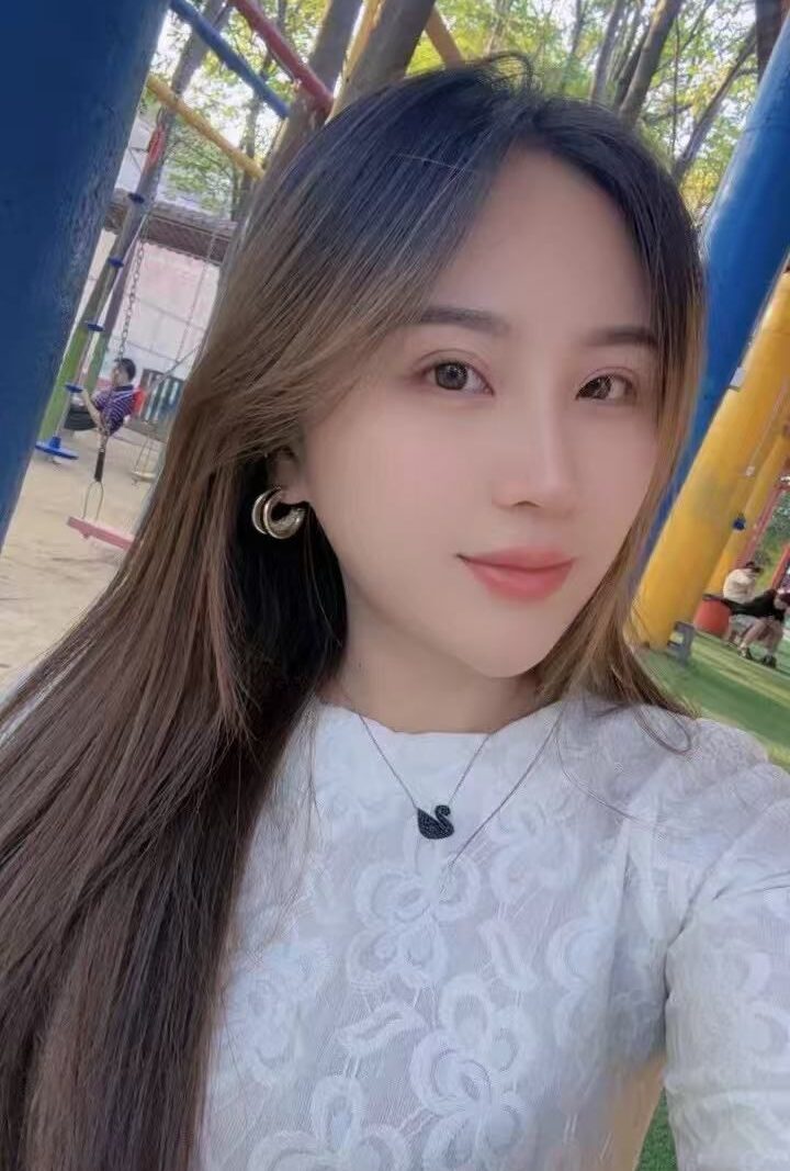 英子 — #JB自由身 自由身