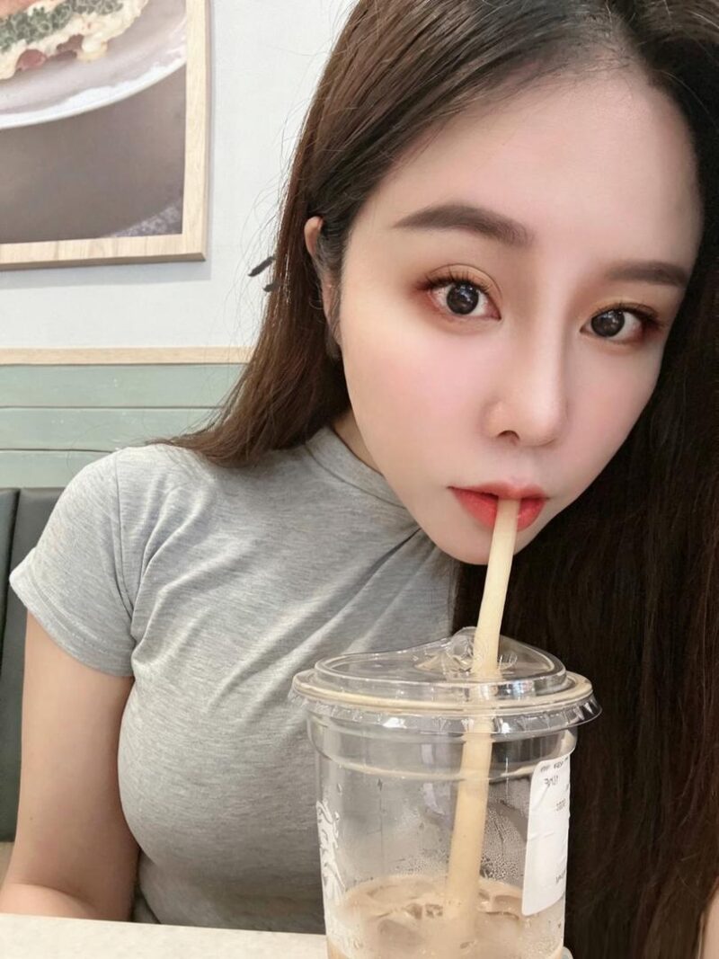 琪漂亮 — #JB自由身 自由身