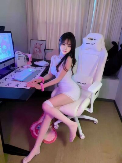穗穗 — #JB自由身 自由身