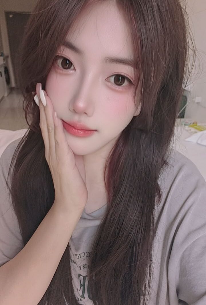 KL 小妖 — #KL自由身 自由身