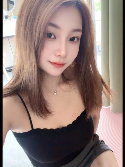 00后小曼 — #JB自由身 自由身