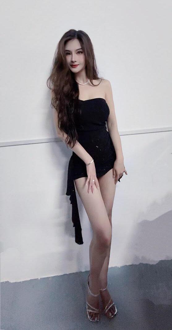 伊娜 UA — #JB自由身 自由身