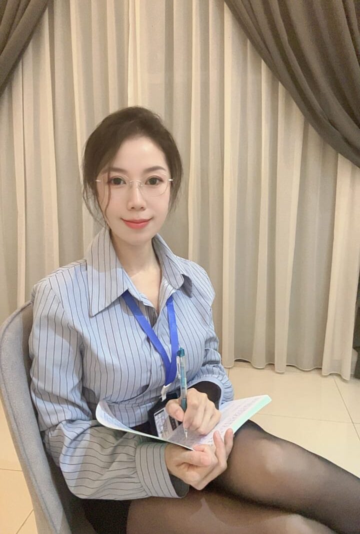 金秘书 — #JB自由身 自由身
