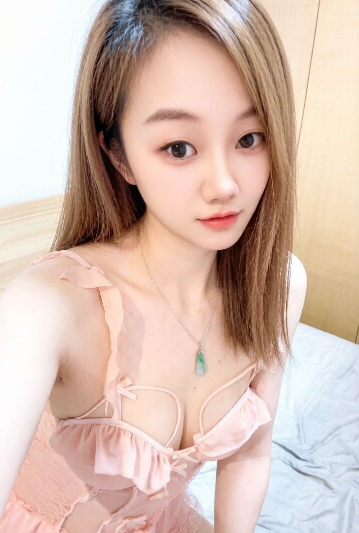 色妞 — #JB自由身 自由身
