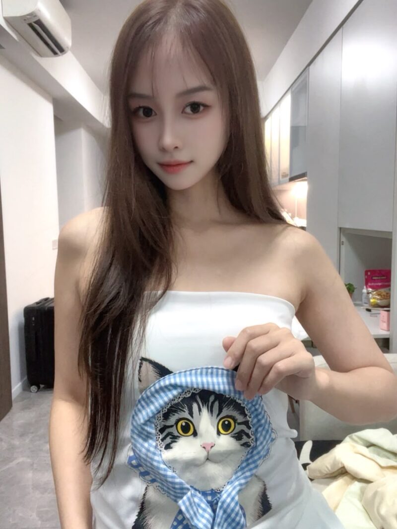 小泡芙 — #JB自由身 自由身