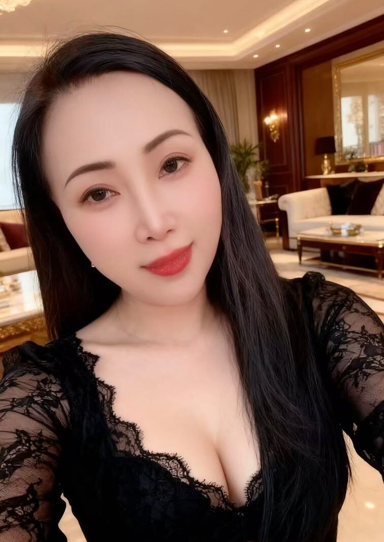 小花 — #JB自由身 自由身