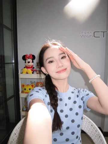 小海豚 — #JB自由身 自由身