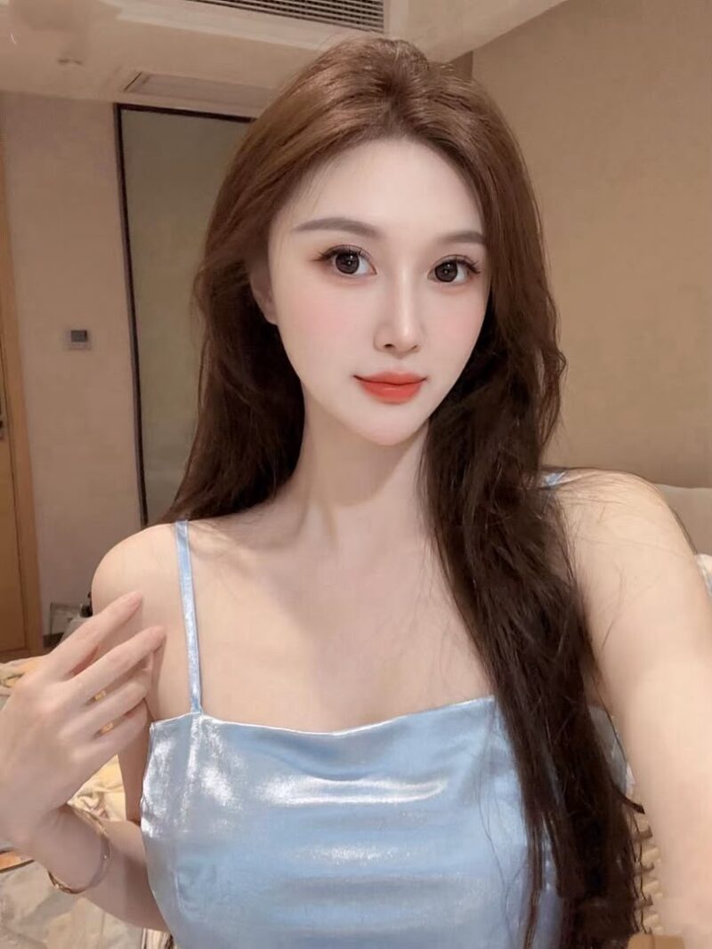 莹莹 — #JB自由身 自由身