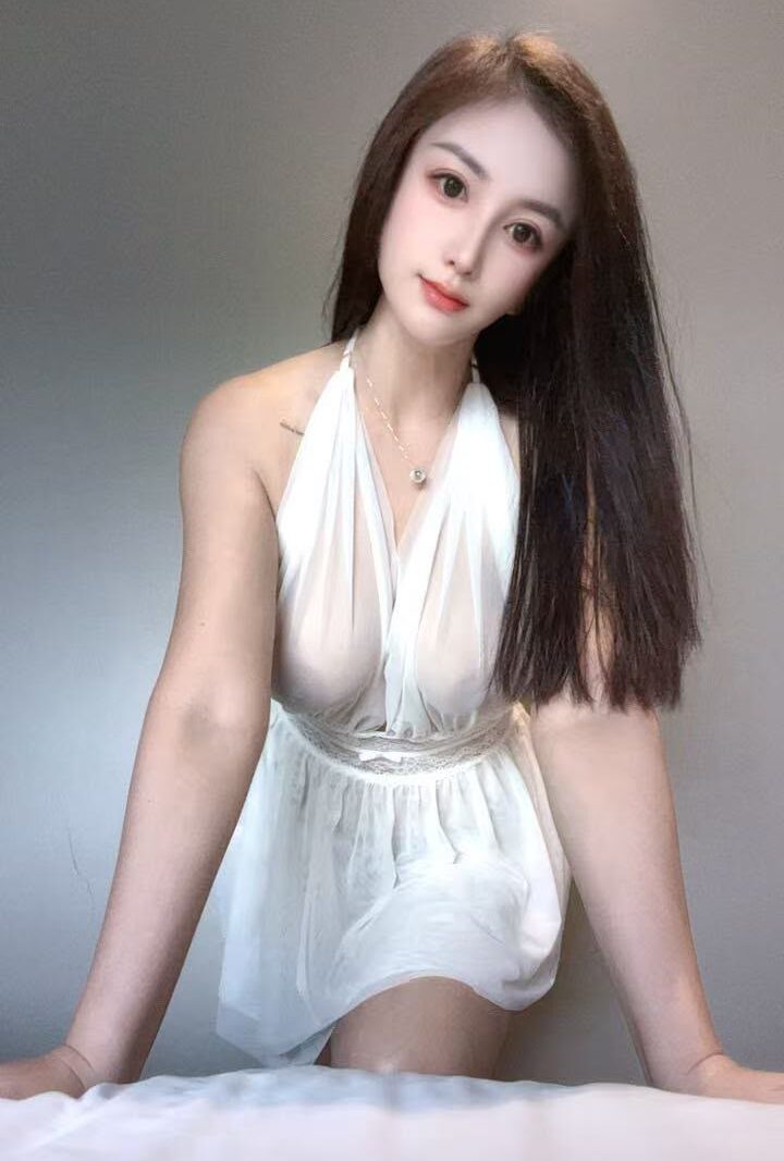 古丽娜娜 + — #JB自由身 自由身