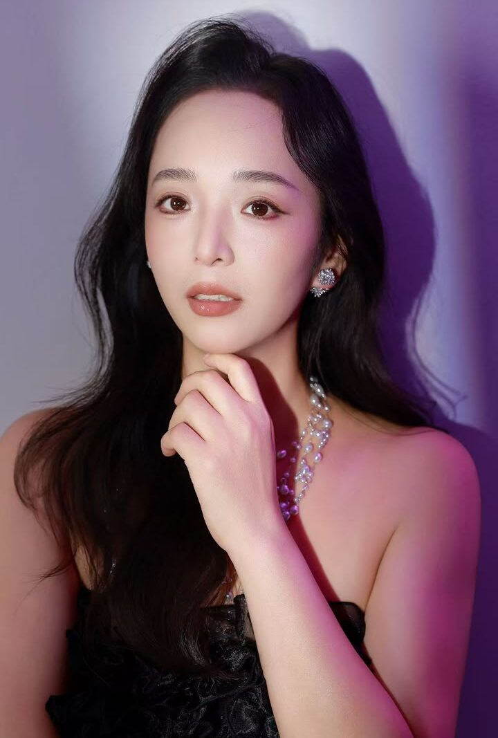 小青 — #JB自由身 自由身