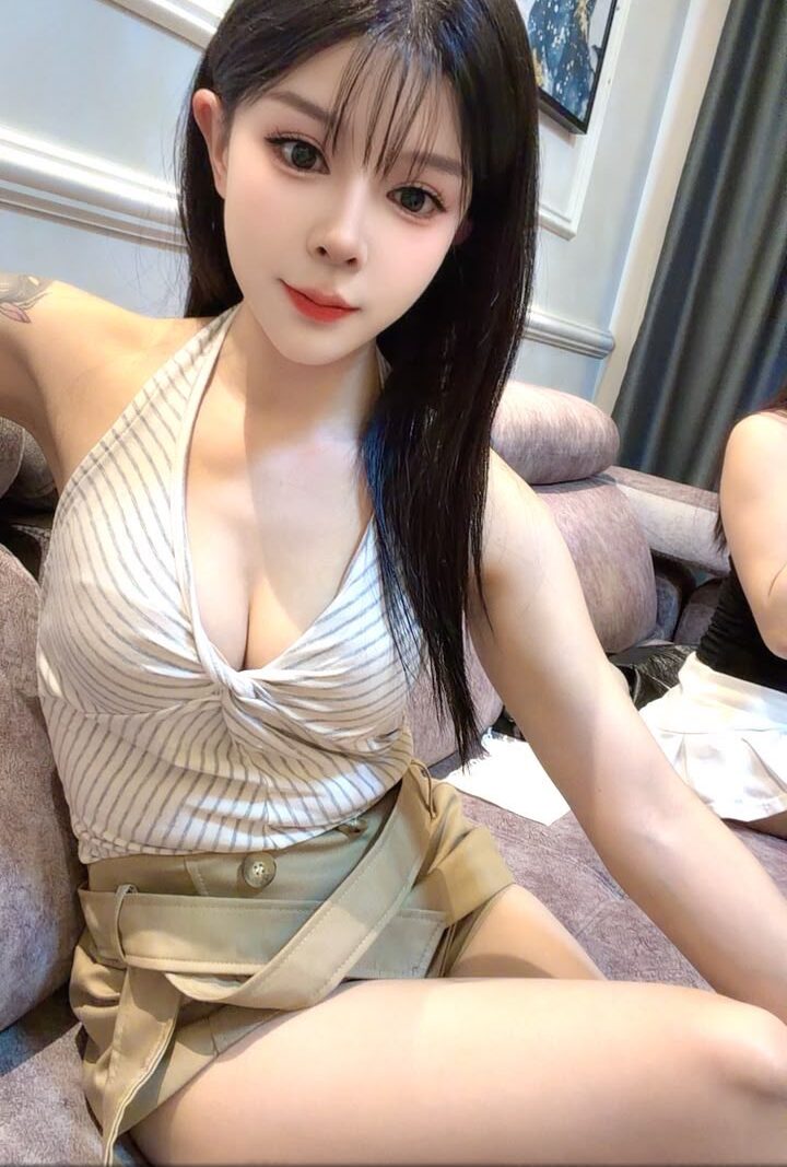 性感的夏甜 — #JB自由身 自由身